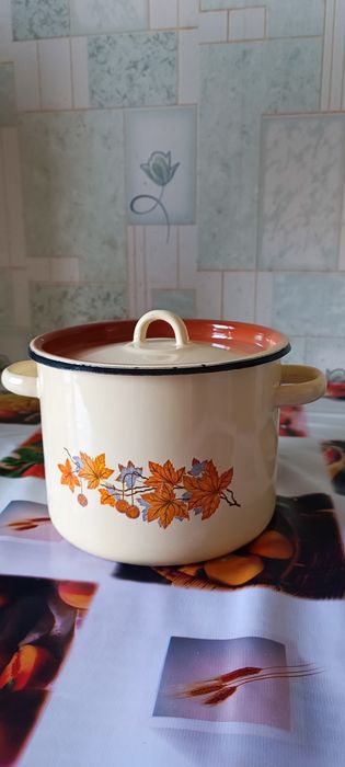 Кастрюли эмалированные