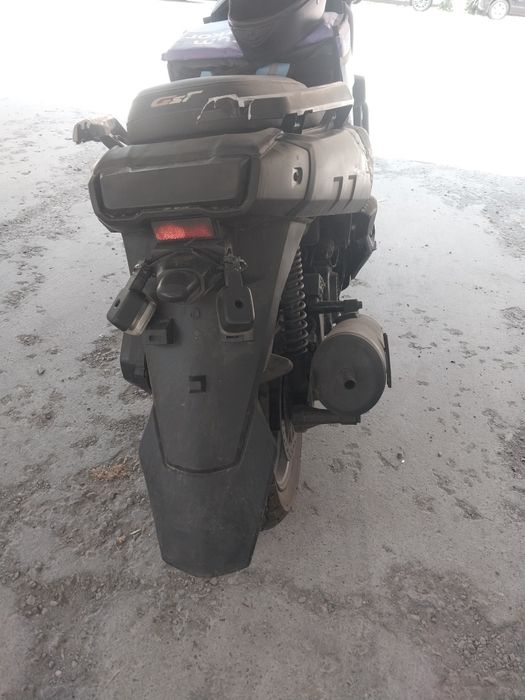 Tank skuter sotiladi
