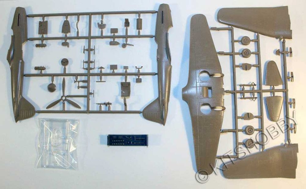 Сборная модель самолета Ил-10 (Smer 1:72)