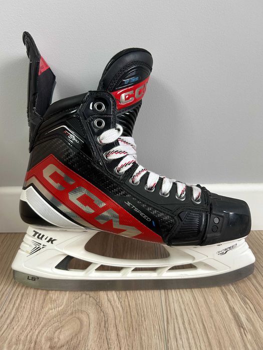Продам коньки CCM JETSPEED FT6 PRO