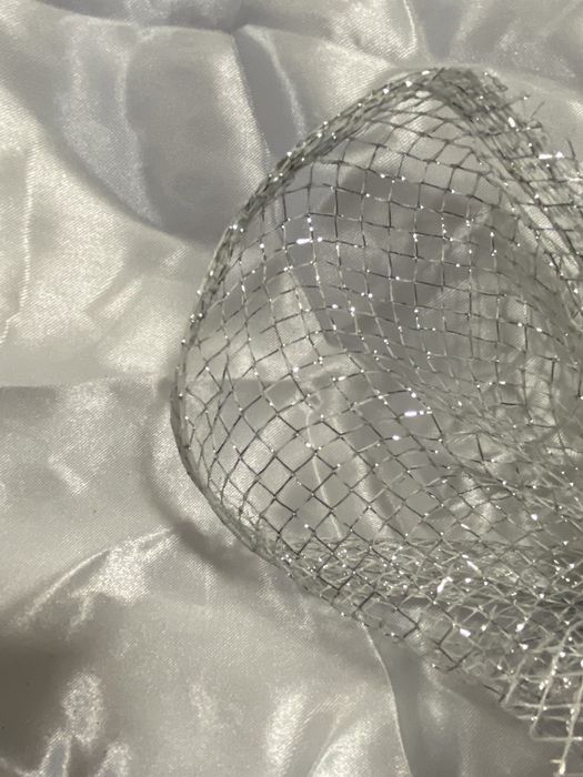 Ткань-сетка серебряная