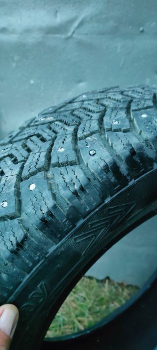 Продам комплект зимней резины