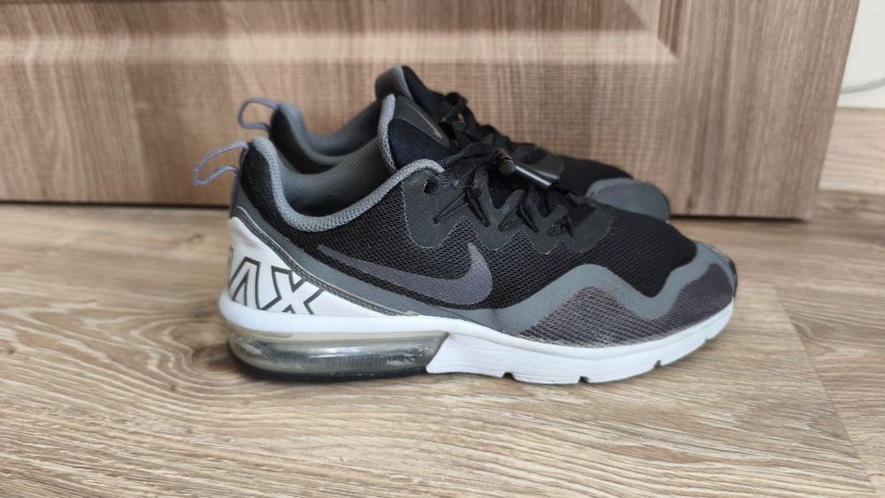 Детски маратонки Nike Air Max Fury UK5 EUR38