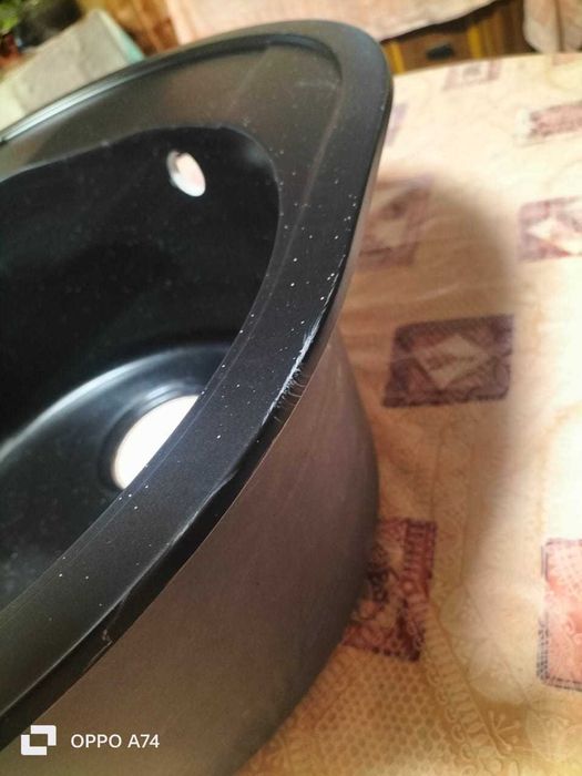 Продам кухонную мойку.