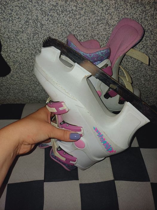 Продам коньки  детские