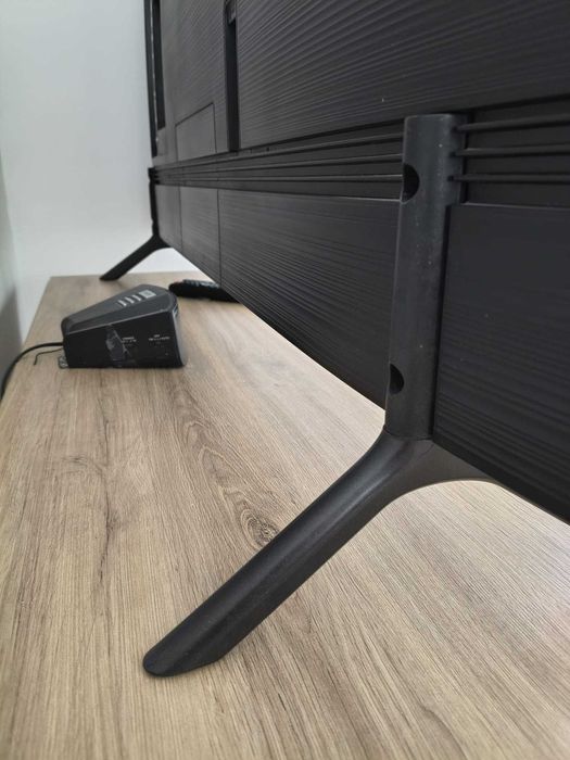 TV defect Samsung 55' UE55nu7102 pentru piese