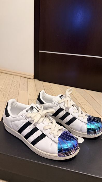 Дамски кецове Adidas Superstar • 37 номер • 23.5см