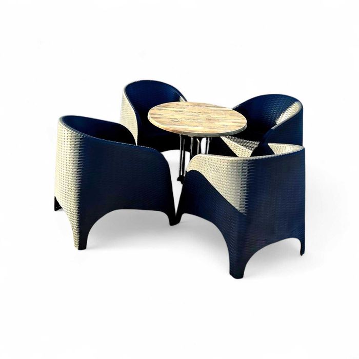 Маса със 4 стола