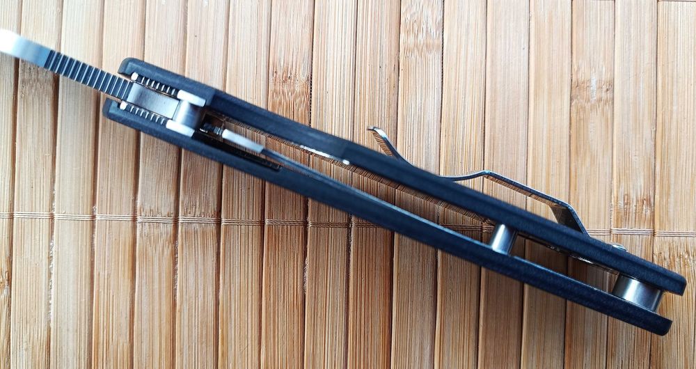 Spyderco Paramilitary 2 CARBON / Paramilitary 2 CARBON