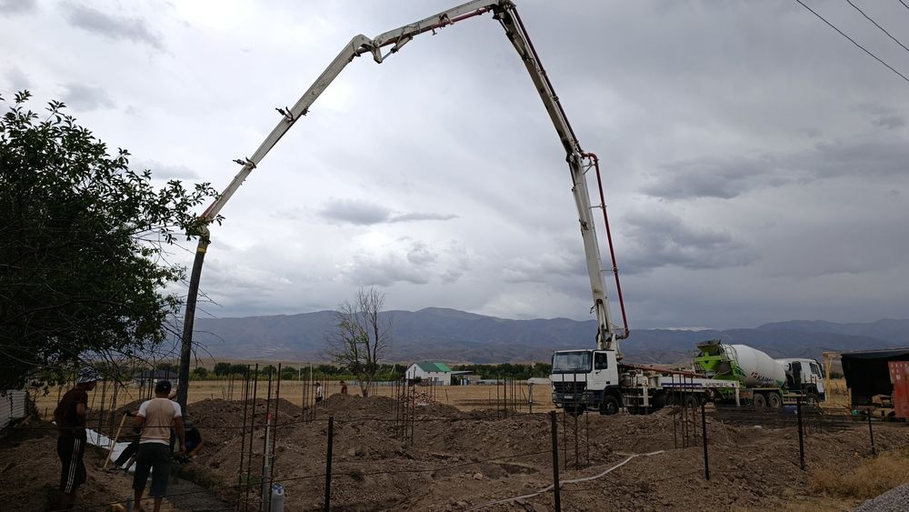 Услуги бетононасоса от20 до 52 метра