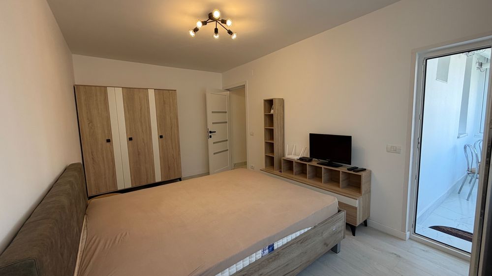 Închiriez apartament 1 cameră Centru