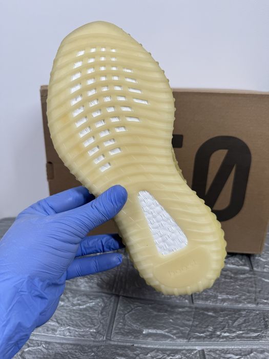 Yeezy 350 v2 Marsh