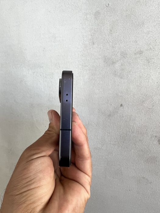 Samsung s 24 , 8/256 sotiladi aybi yoq ideal karobka documenti bor