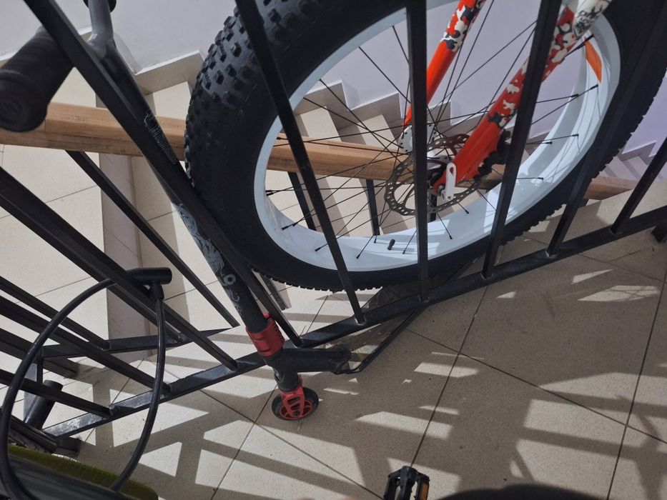 Bicicleta bmx wipe 500 20 " folosita foarte putin