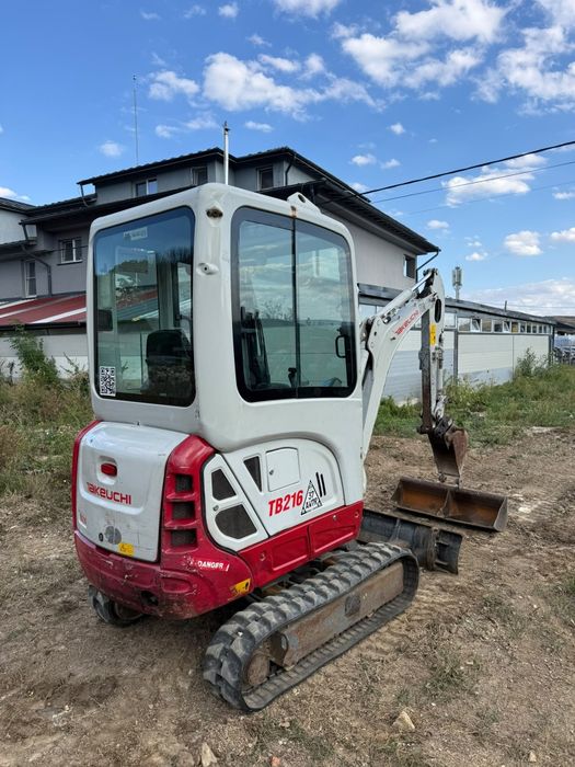 Miniexcavator Takeuci TB 216 . 1900kg . An 2019