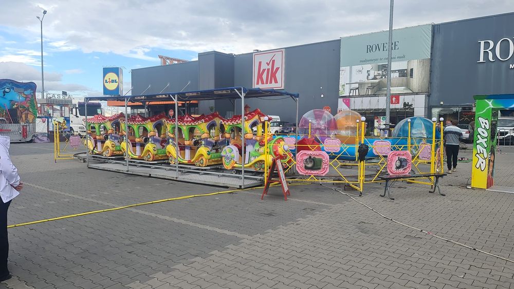 Trenuleț electric pe sine / parc distracții
