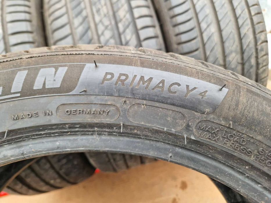 4 Michelin R17 225/45 Летни гуми  DOT1418