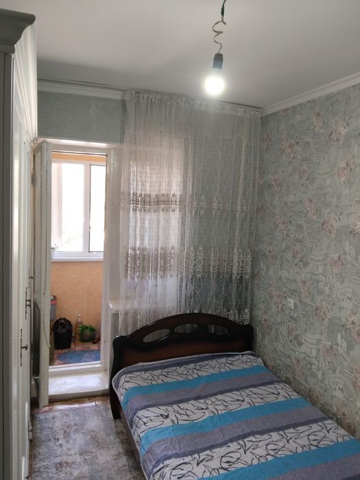 Продаю 2х комн.. кв, в хорошо районе, 4этаж с ремонтом, кирпичном доме