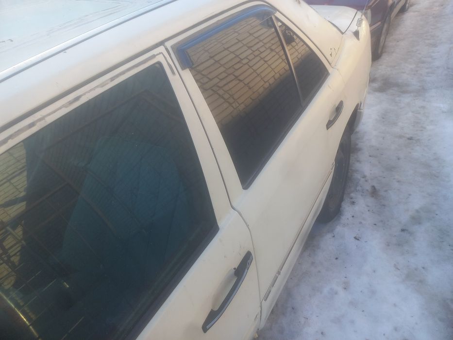 Мерседес 124 дизель.