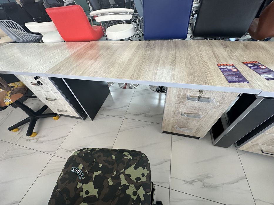 Офисная мебель столе и шкафе на любому размеру