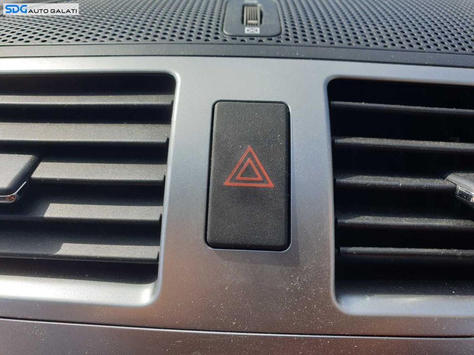 Buton Releu Avarii Avarie Toyota Avensis 3 Facelift T27 2009 - 2018