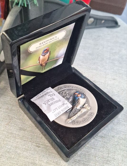 Medalie Randunica argint 0.925 monetaria Statului investitie