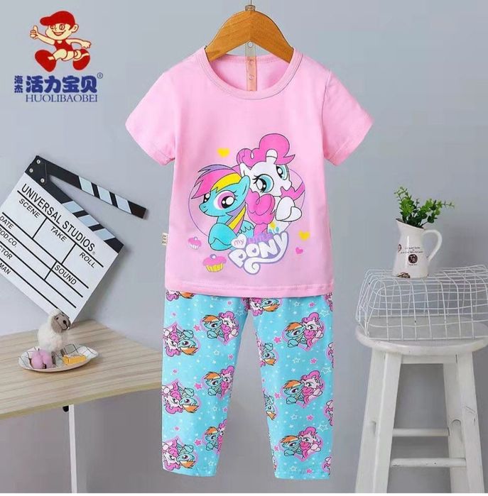 Детские пижамы с яркими принтами