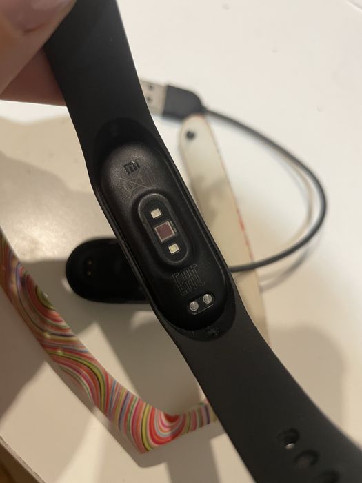 Фитнес-браслет