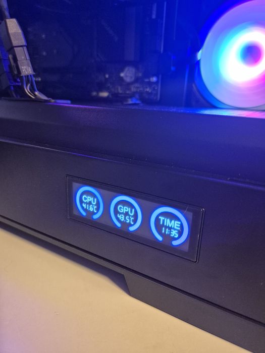 PC NOU cu RTX 5070 ti 16G cu Ryzen 7 9800x3D + 32GB DDR5-6000 C30 si SSD 2TB nvme, 1000W Corsair