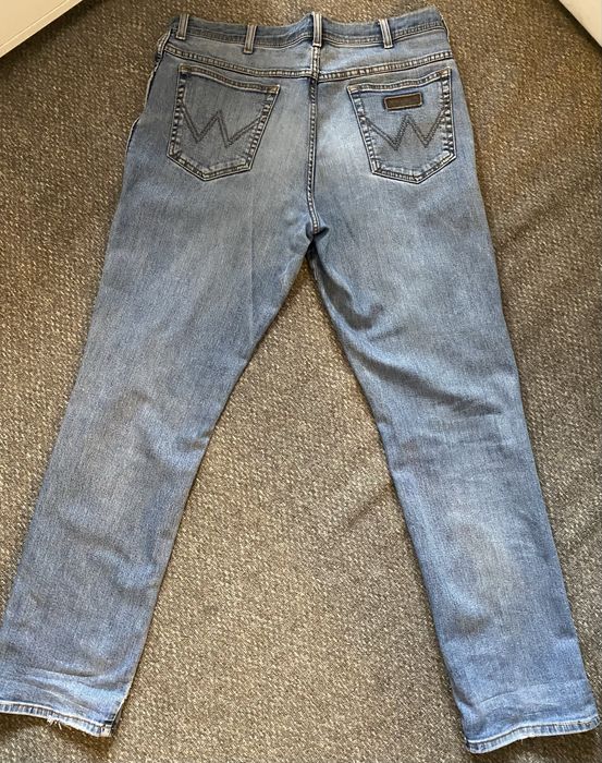 Pantaloni Wrengler, lungime 32, latime 38