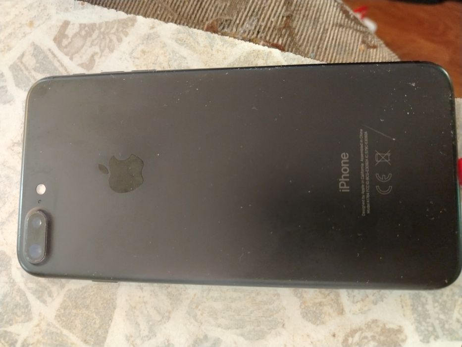 Смартфон iPhone 7plus
