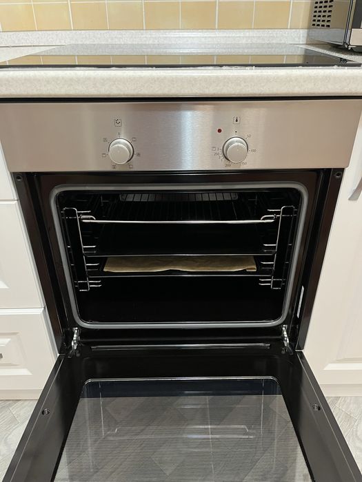 Продам духовку Bosh