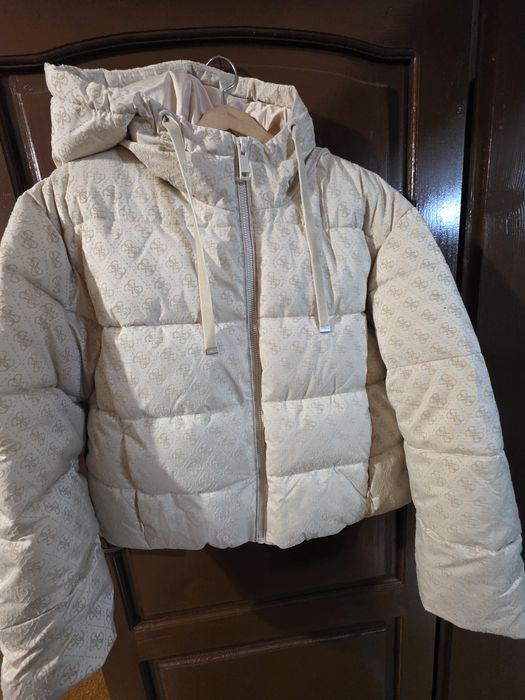 Guess  оригинално яке