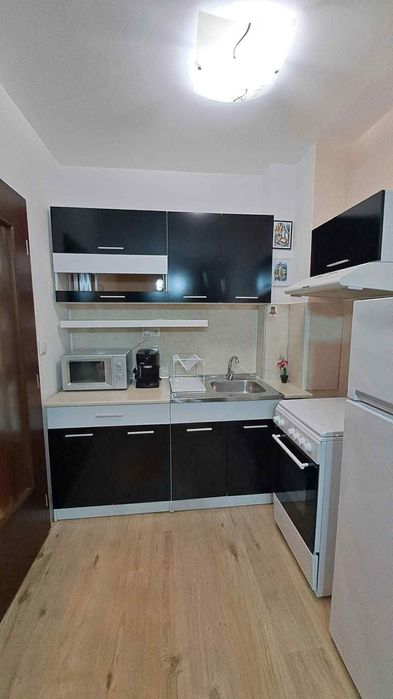 Дава се под наем Двустаен апартамент в Пловдив, Христо Смирненски - 50 кв.м за 382.5 € - Снимка #2