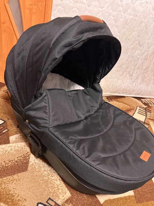 Продам коляску 3в1 в отличном состоянии