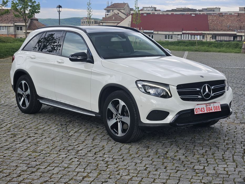 Mercedesz-Benz GLC 250D Diesel An 2017-10 Euro6 Panoramic