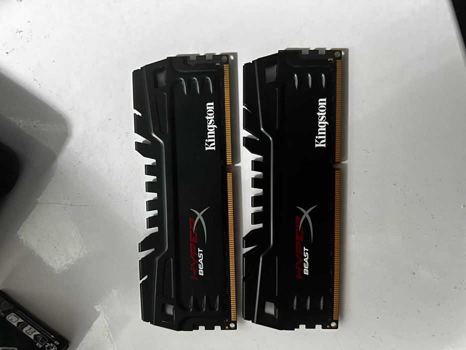 Kit memorii R.A.M HyperX