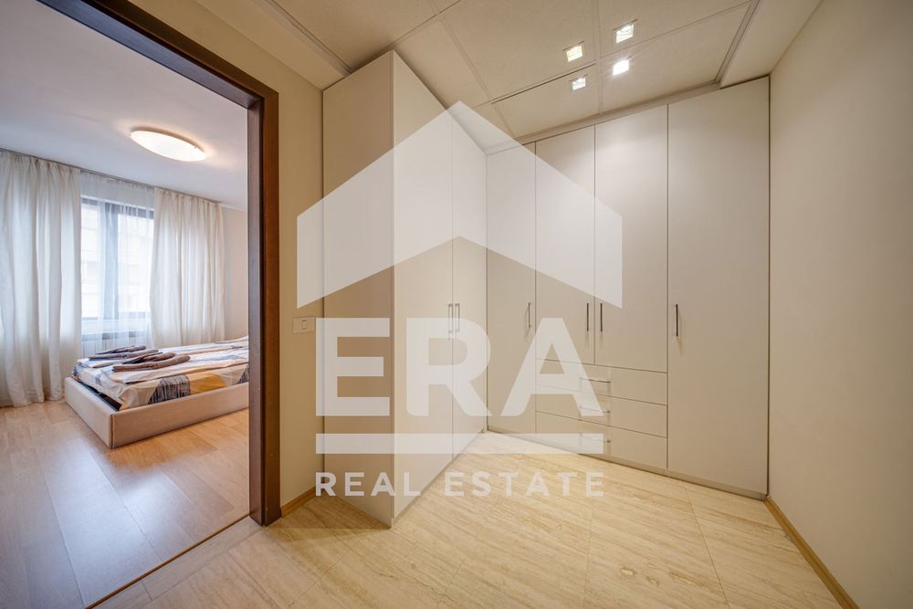 Дава се под наем Четиристаен апартамент в София, Лозенец - 158 кв.м за 2500 € - Снимка #9