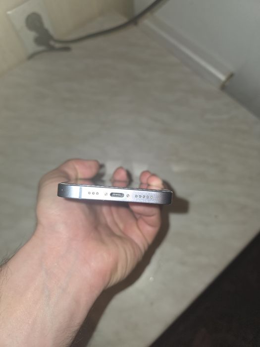 Продается IPhone 14, 256 g, аккумулятор  85%