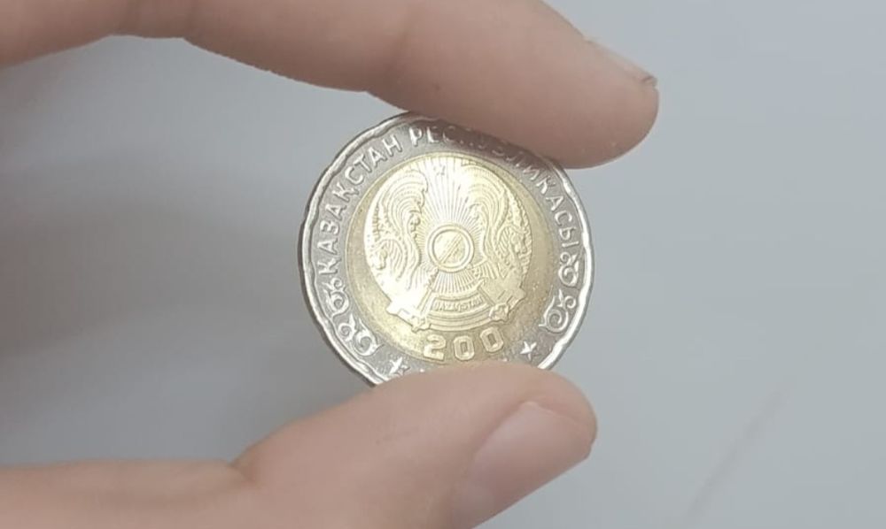 Продам монету памятную