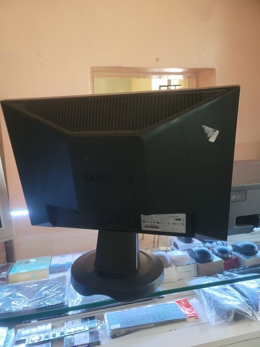 Продаётся монитор в хорошем состоянии 19 дюймов