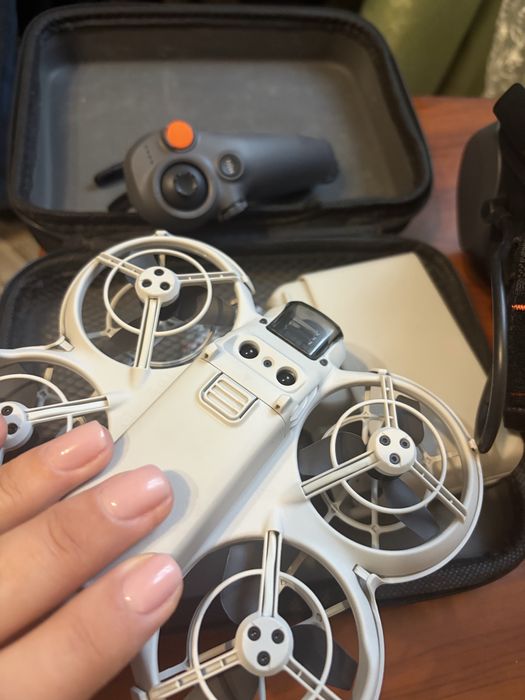 Продам квадрокоптер, дрон dji neo