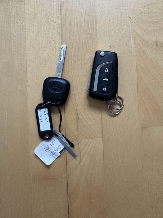 Toyota Corolla  inmatriculata,benzina stare foarte buna ,proprietar!