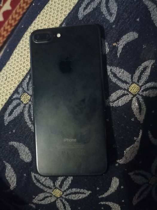 iPhone 7plus срочно торг уместен