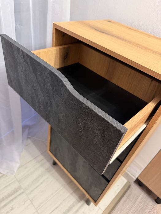 Скрин / шкаф / спалня