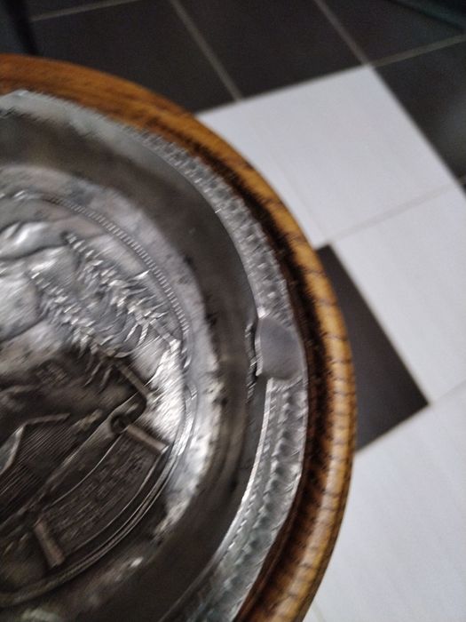 Дъбов пепелник колона