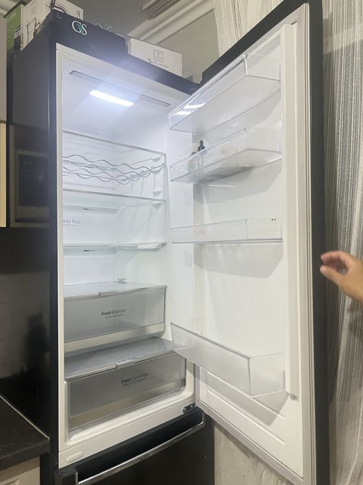 Холодильник в отличном состояние