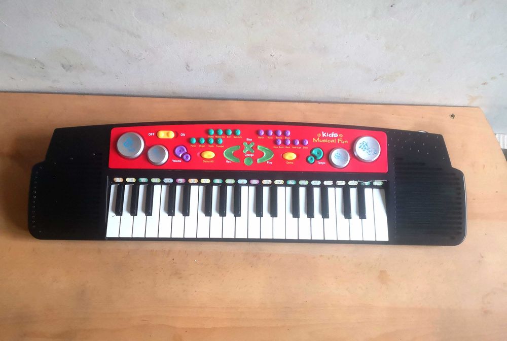 Orgă muzicală pentru copii
