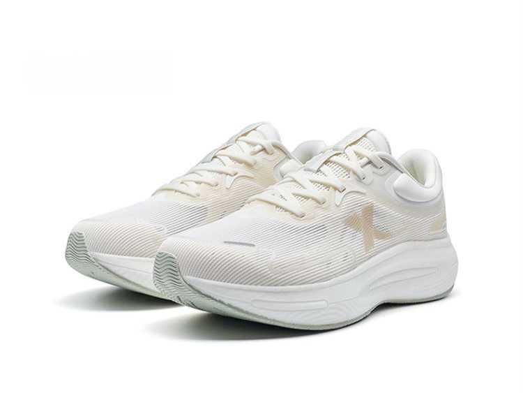 Жеские оригинлаьные кроссовки бренда Xtep (НОВЫЕ)