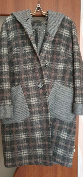 Верхняя женская  одежда .